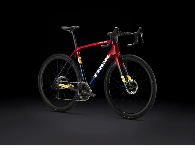 Trek Domane SLR 9 eTap Road Bike in Metallic Red Smoke/Blue Smoke Fade-9